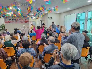 24/5 "더불어 행복한 어버이날 잔치" - 5월, 사랑과 감사가 가득한 하루!